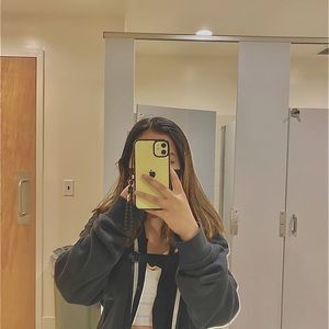 Meet your Posher, Helmianna